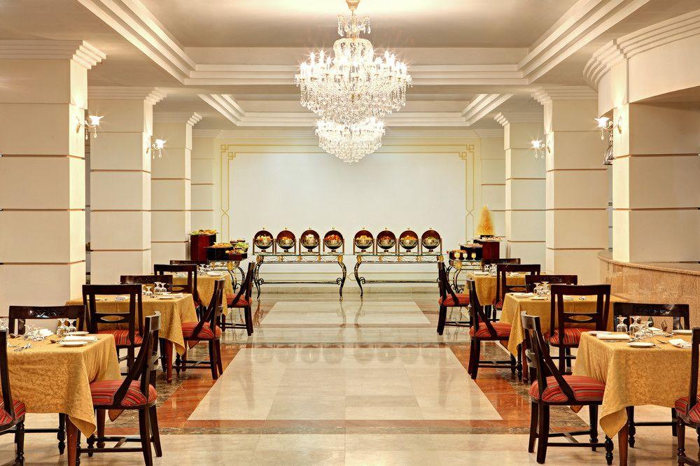 Le Meridien Medina Ngoại thất bức ảnh The restaurant